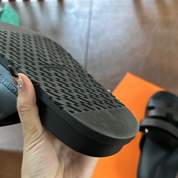 Hermes Chypre Sandal - Picture 9 of 16